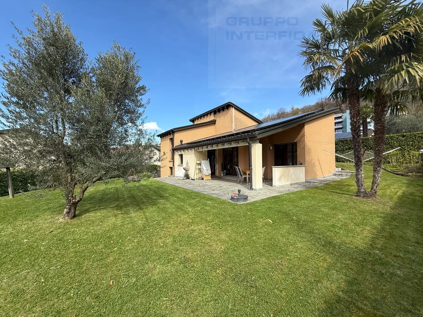 Villa Incantevole con Giardino - Foto 1 di 9