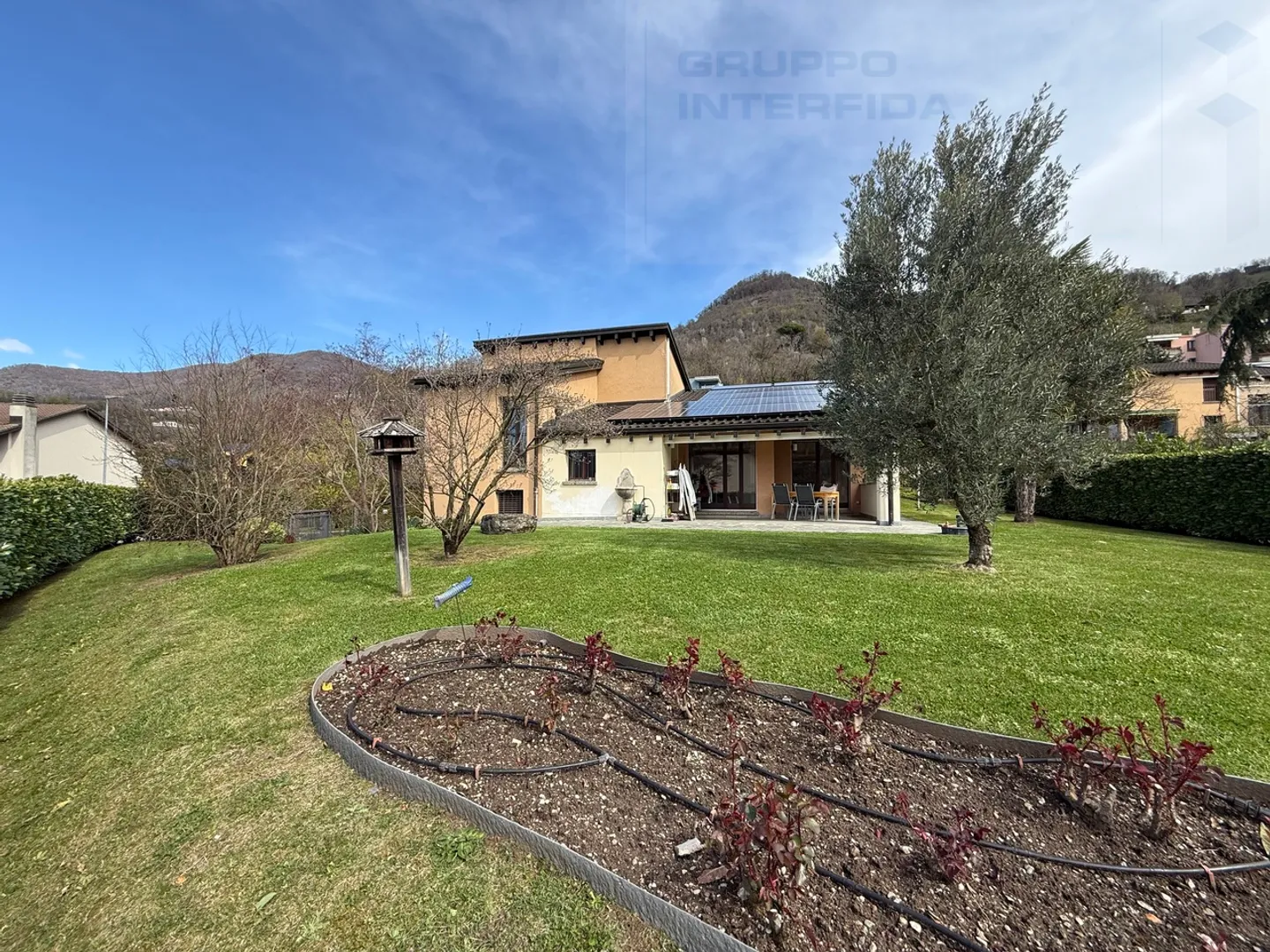 Villa Incantevole con Giardino - Foto 3 di 9