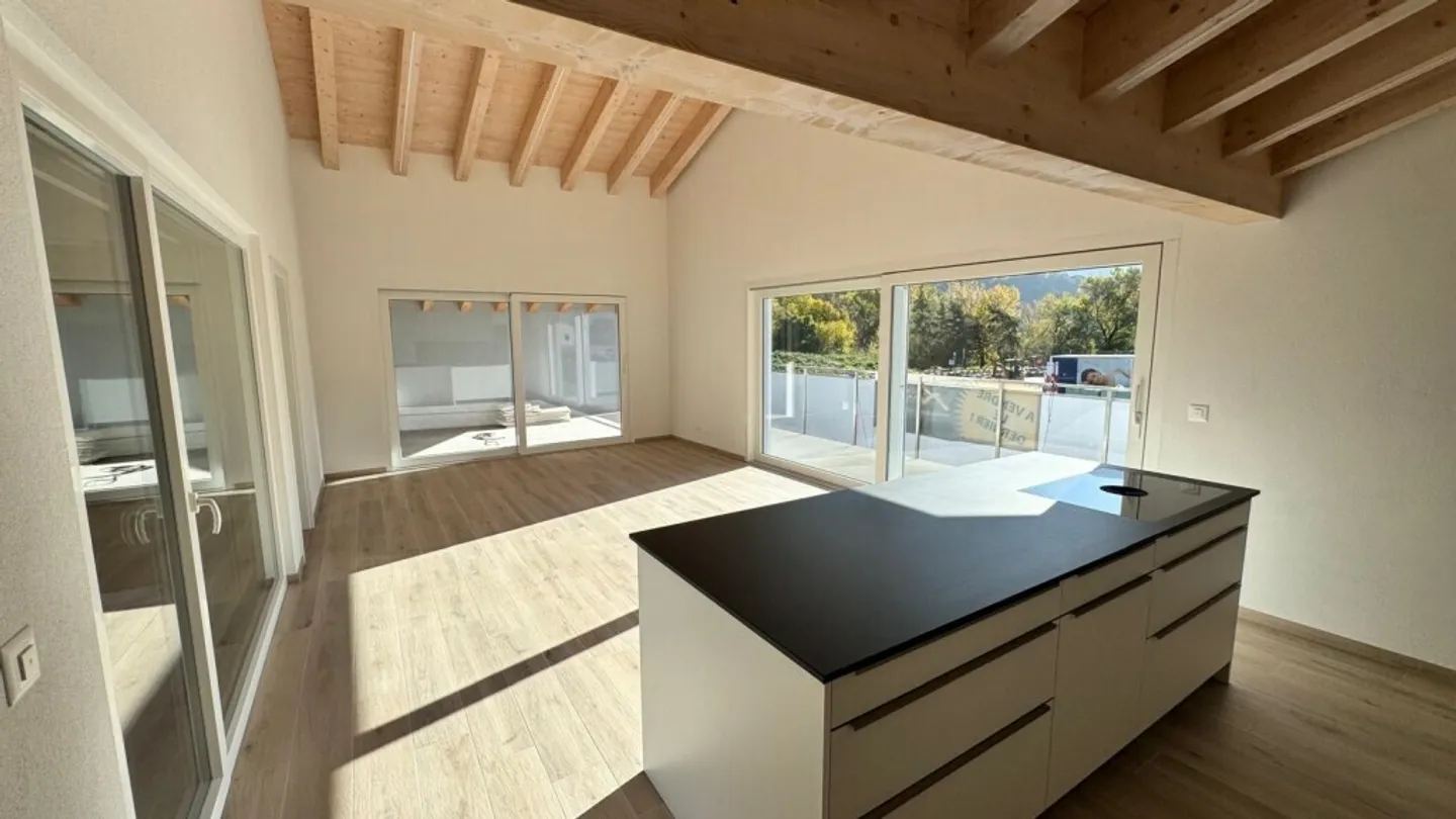 Conthey Penthouse 4,5 Zimmer 123m2 + Büro 48 m2 + Terrasse 75 m2 Jacuzzi - Foto 8 von 13