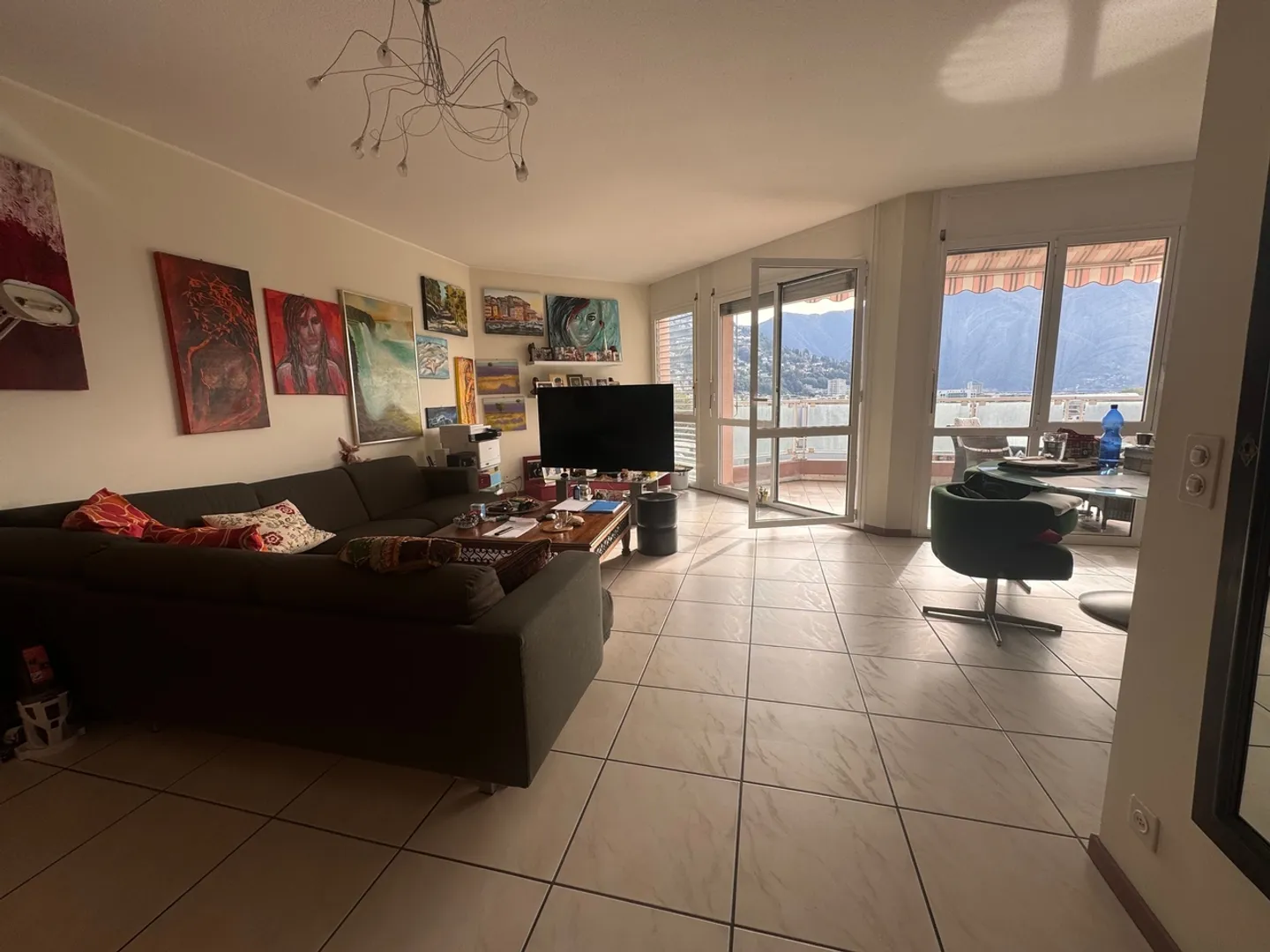 Esclusivo 4.5 appartamento terrazzato con vista panoramica e ampi spazi - Foto 1 di 7