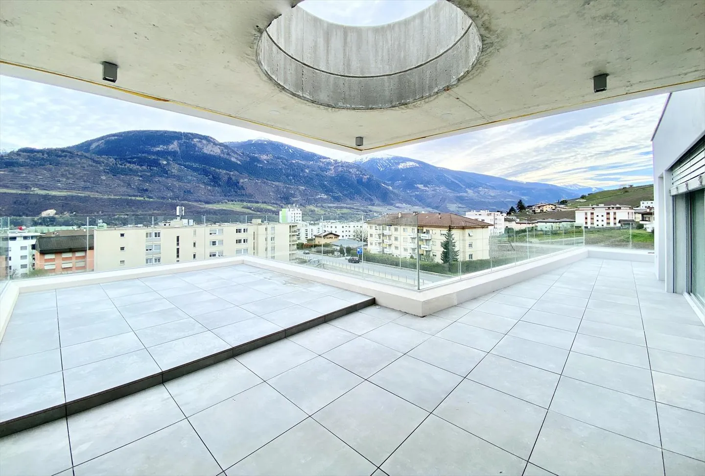 Attico 3.5 stanze - Foto 2 di 13