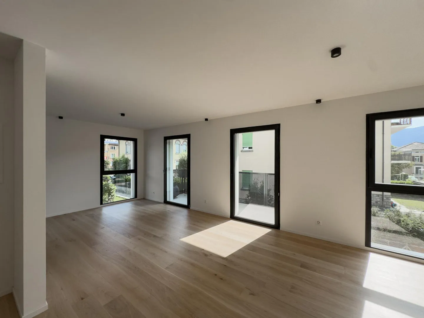 Nouveau et spacieux 3.5 pièces à Massagno - Photo 2 sur 8