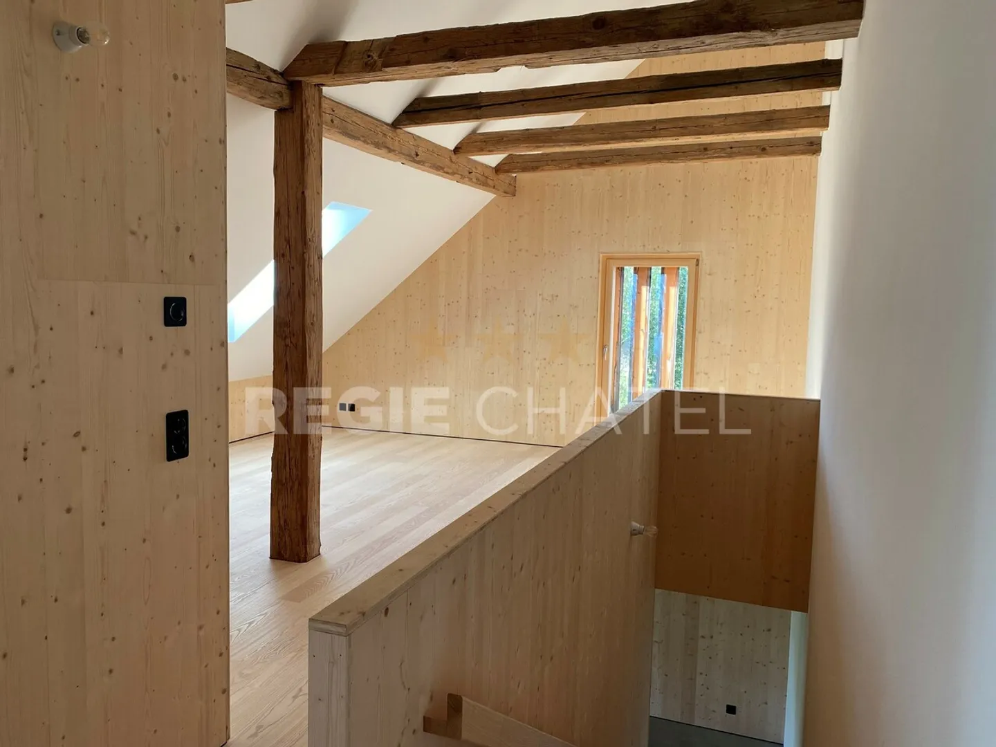 Duplex apartment 2.5 rooms on the 1st floor - Photo 2 of 11