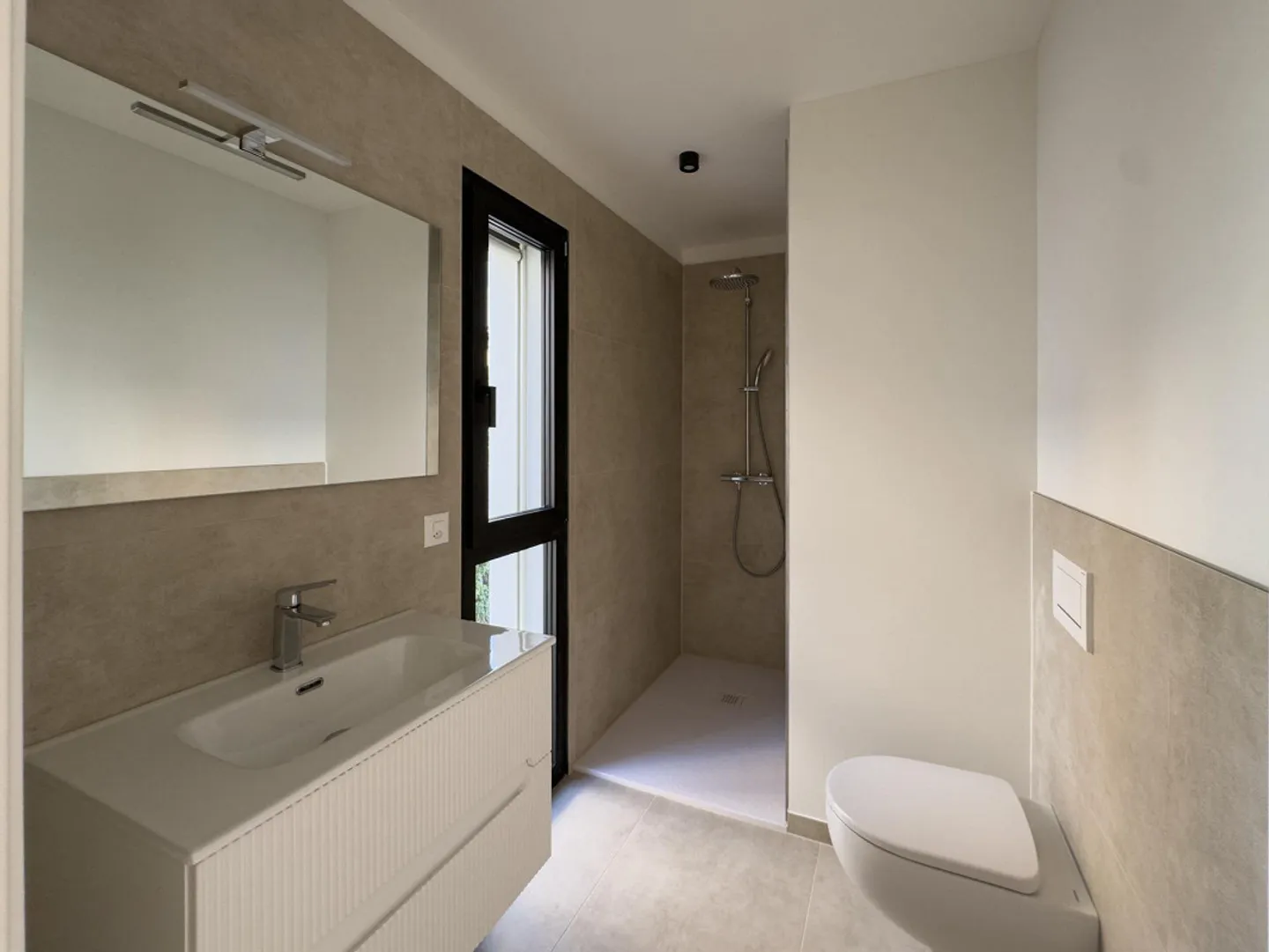 Nouveau et spacieux 3.5 pièces à Massagno - Photo 6 sur 8