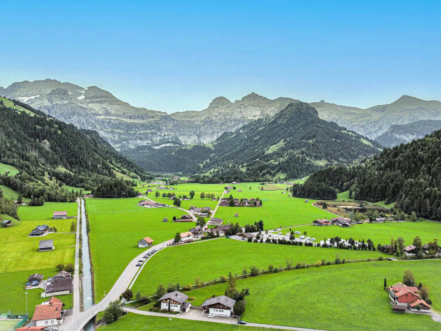 Appartamento mansardato affascinante con vista fantastica sulle montagne - Foto 13 di 13