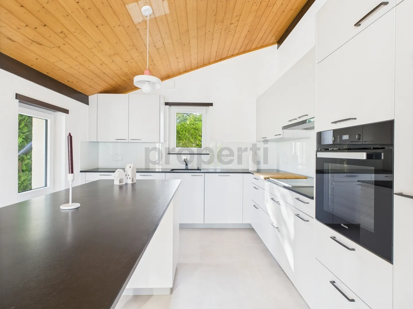 Charmante maison individuelle entièrement rénovée avec jardin et vue  Le Noirmont - Photo 5 sur 13
