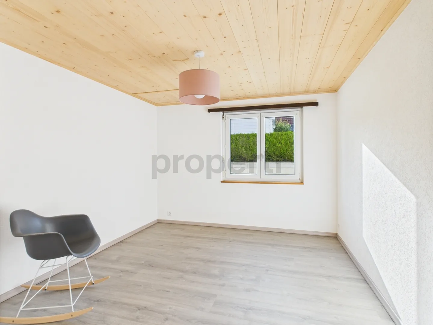 Charmante maison individuelle entièrement rénovée avec jardin et vue  Le Noirmont - Photo 9 sur 13