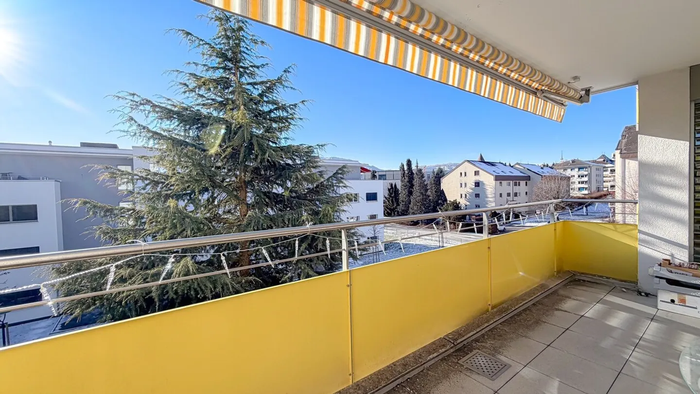 NAHE DEM TENNIS, FAMILIENWOHNUNG 4.5P MIT PARKPLATZ - LOS 10 - Foto 7 von 10