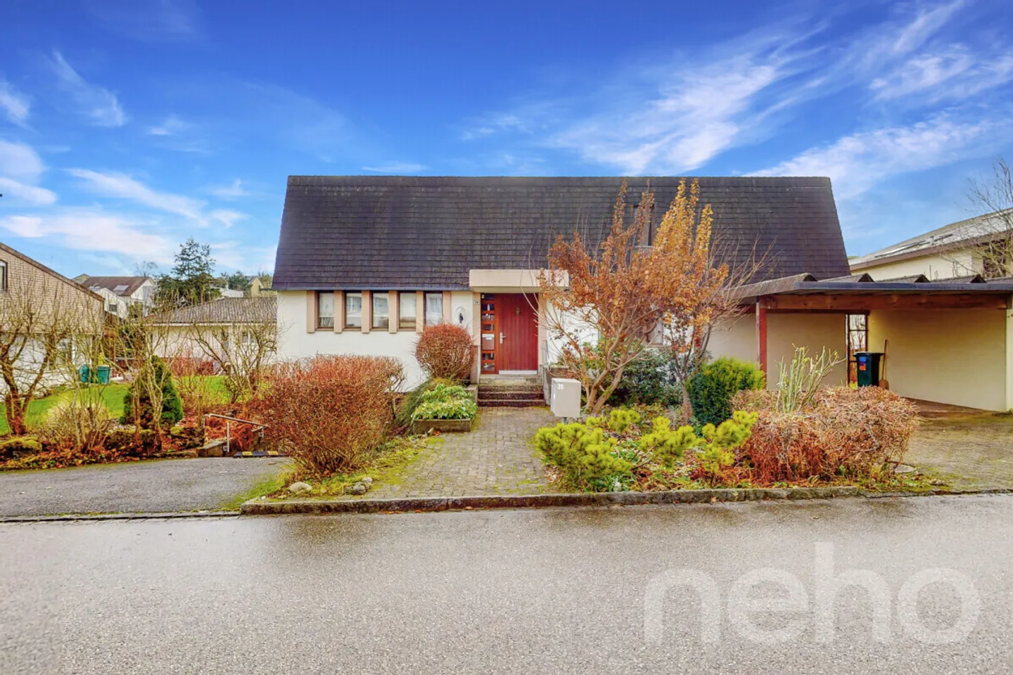 Freistehendes Einfamilienhaus mit Garten - Foto 12 von 13