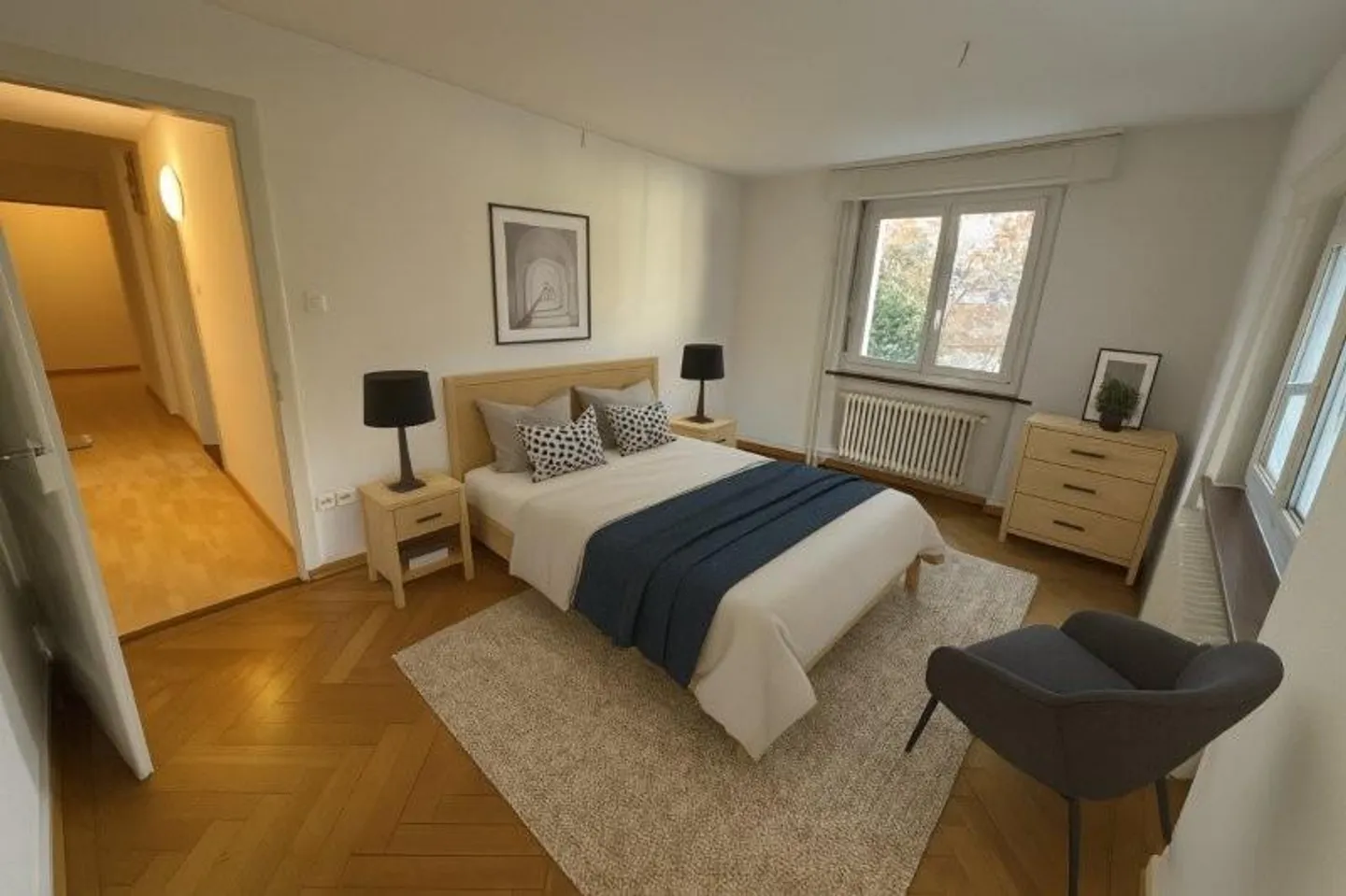 In the center, old building with charm and spacious, close to the train station - Photo 6 of 8