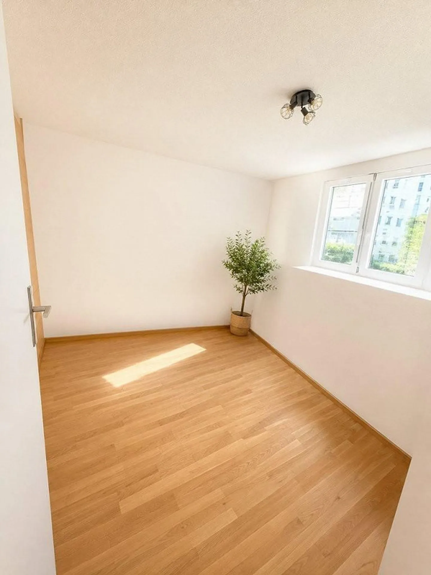 Charmante Wohnung in Schliern - Foto 7 von 8