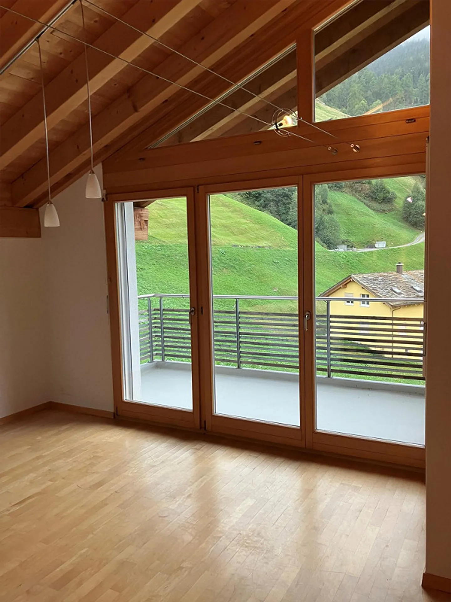 Geräumige 2.5-Zimmer-Penthouse - Foto 4 von 5