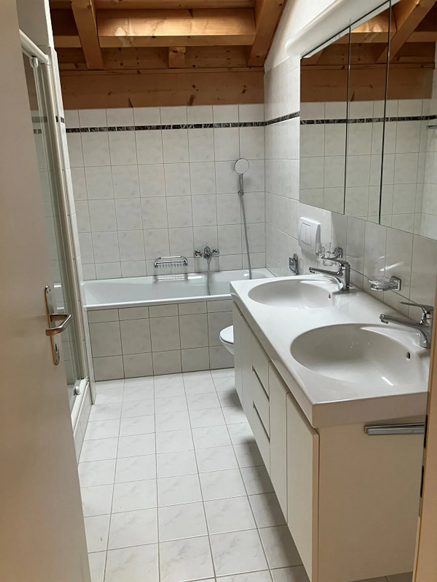 Geräumige 2.5-Zimmer-Penthouse - Foto 5 von 5