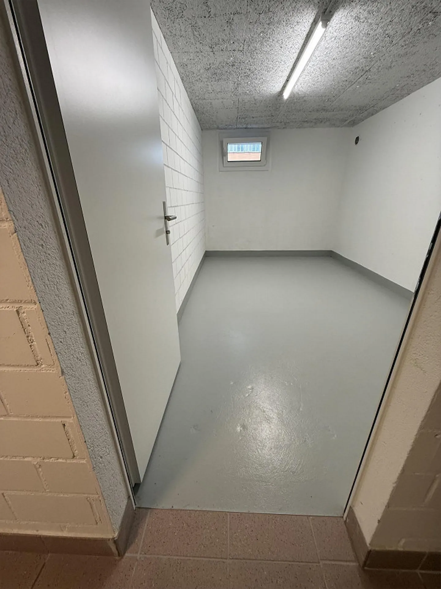 Space for Your Things! - Photo 2 of 2