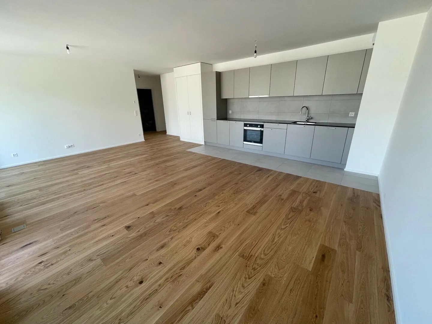 Magnifico appartamento nuovo di 2,5 locali - Foto 2 di 8