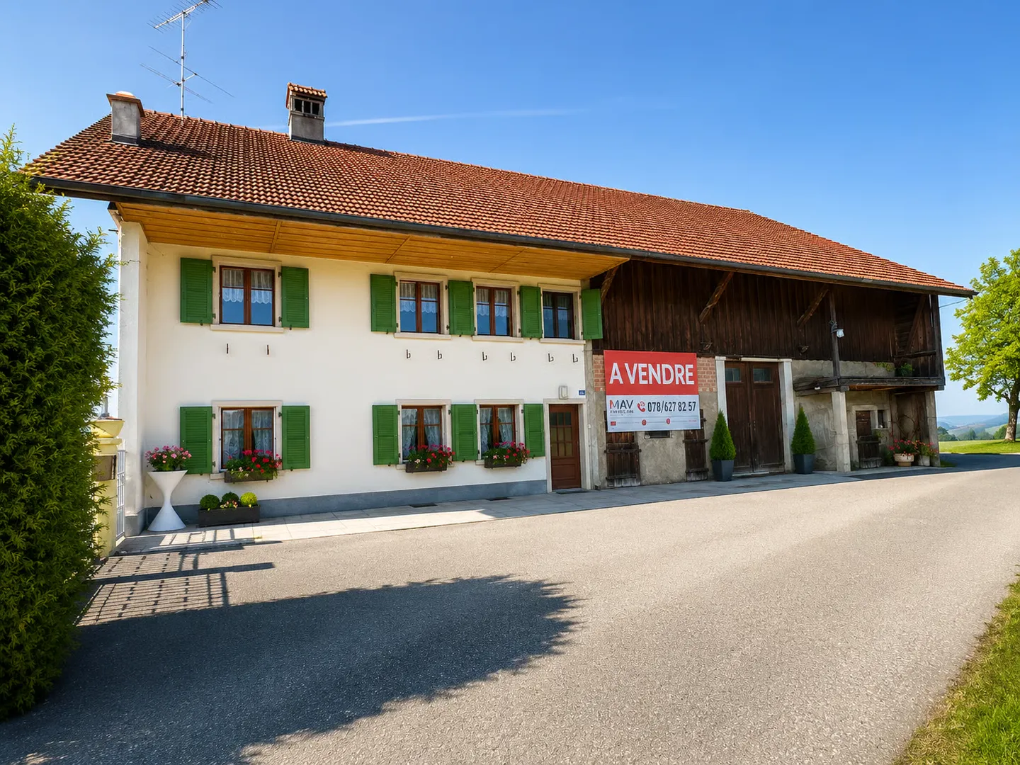 Old Glânoiser Farm with Two Apartments and Outbuildings - Photo 1 of 10