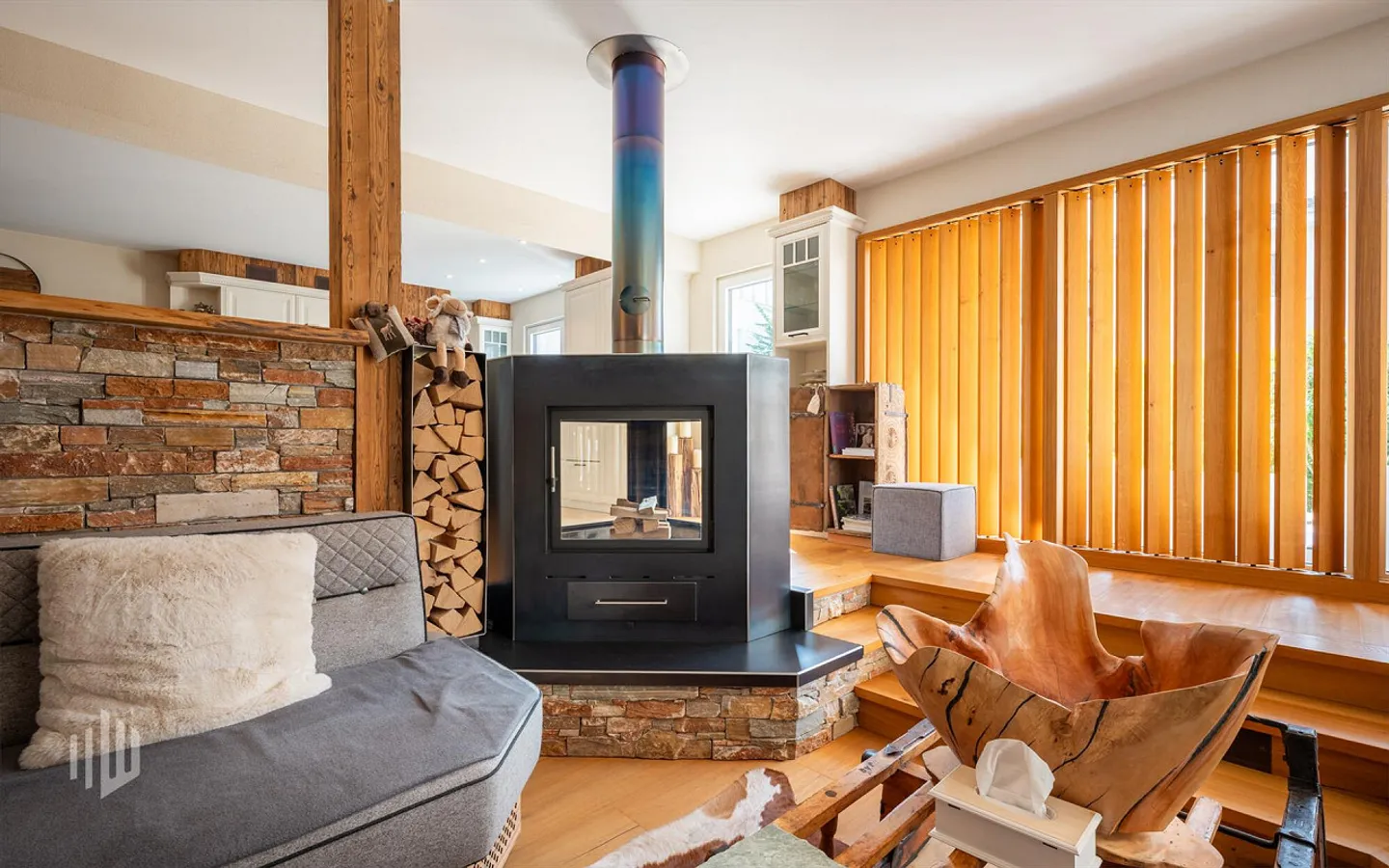 ImmoWyss - Maison élégante avec beaucoup d'espace, de charme et de caractère - Photo 3 sur 12