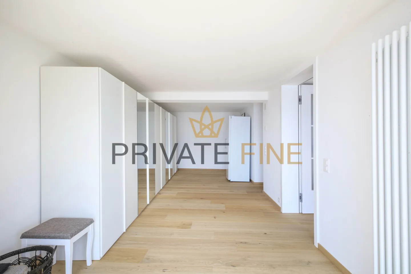 Luxury Villa with Pool - Photo 10 of 17