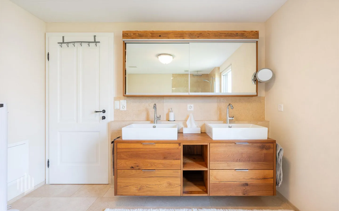 ImmoWyss - Maison élégante avec beaucoup d'espace, de charme et de caractère - Photo 7 sur 12