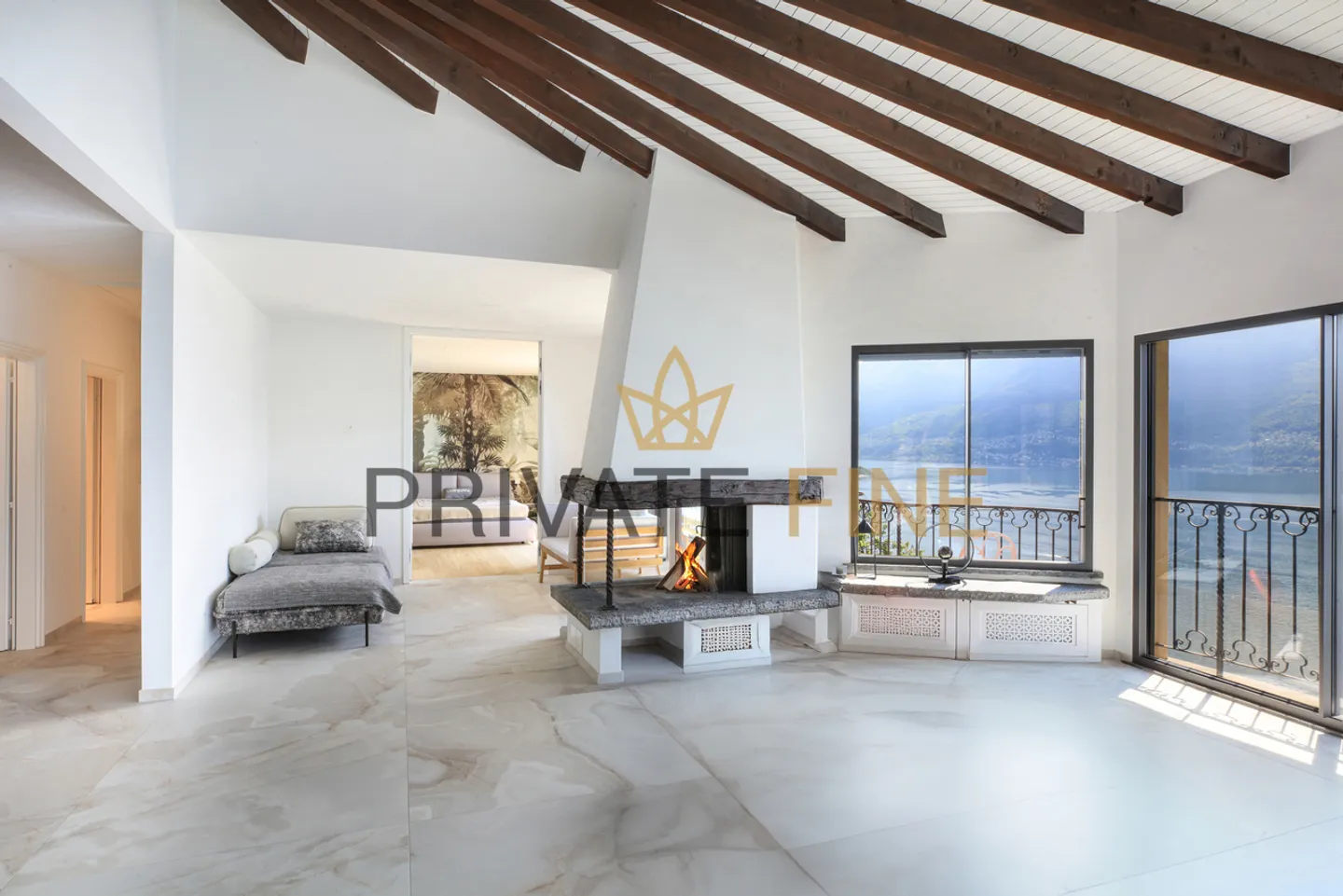 Luxury Villa with Pool - Photo 7 of 17