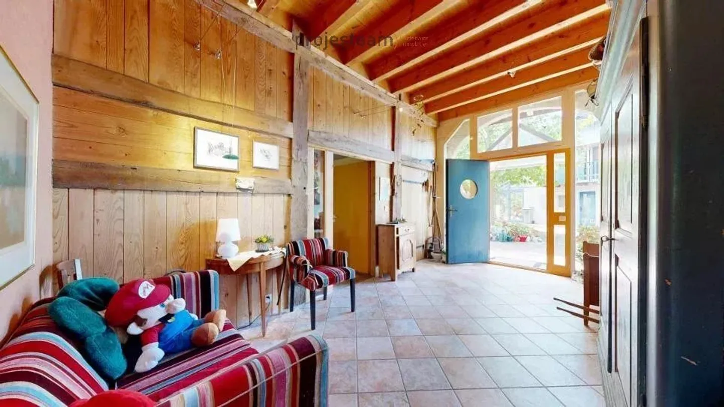 Volumen, Charakter und Potenzial in einem historischen und renovierten Bauernhaus - Foto 3 von 13