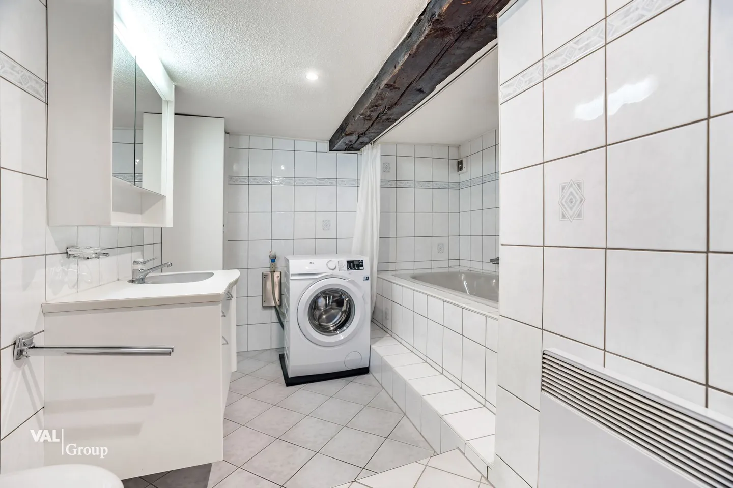 Charming Old Building Duo in Naters - Renovated Living Meets Creative Potential - Photo 10 of 12