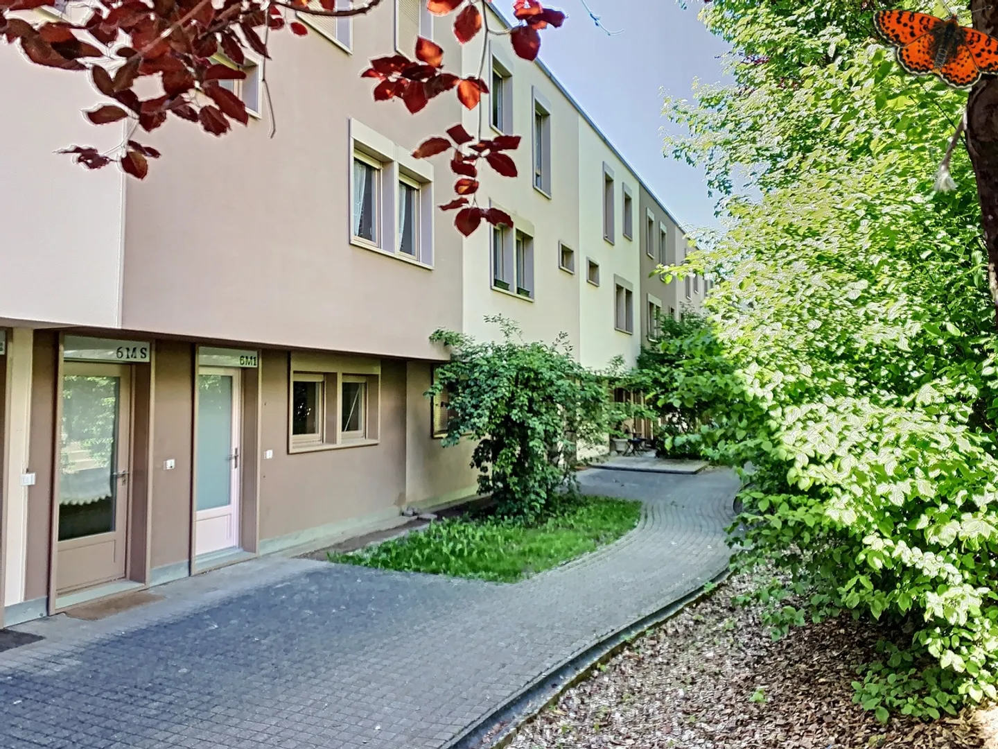 3-room duplex with a terrace - Photo 2 of 12