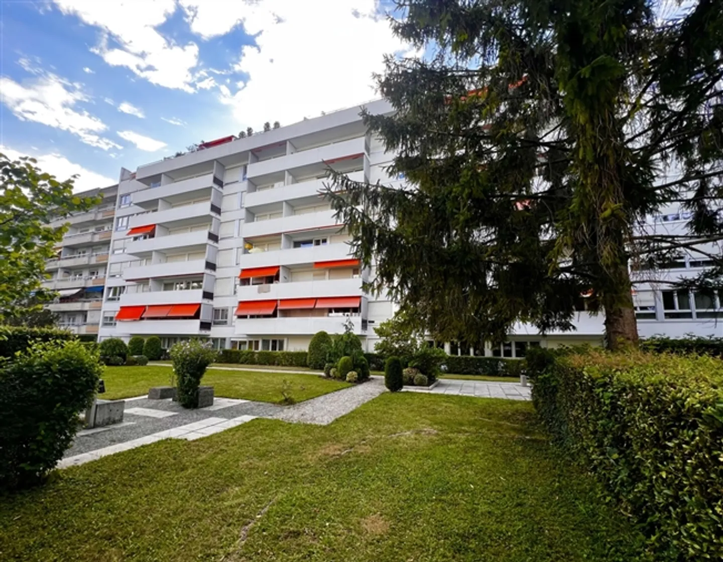 6027.A Grand-Lancy Penthouse with 6 Bedrooms to Renovate, View and Terrace - Photo 6 of 7