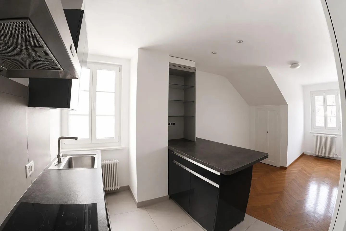 4.5 Room Apartment - Photo 1 of 12