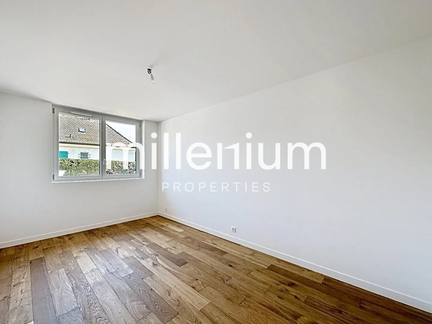 Moderne Doppelhaushälfte mit unabhängigem Studio - Foto 5 von 10