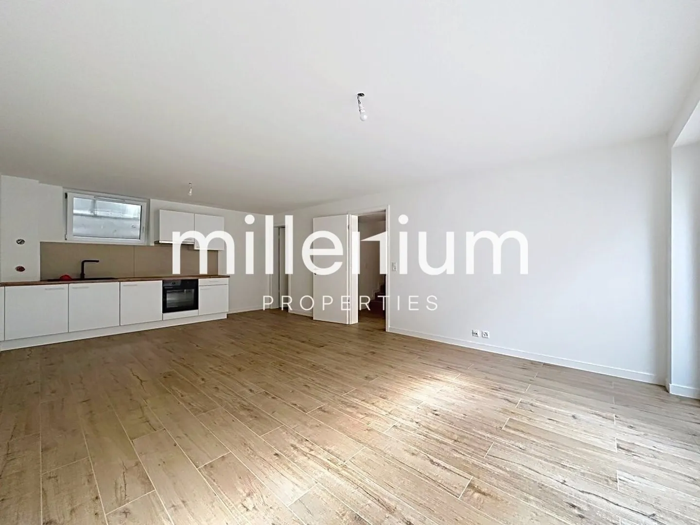 Moderne Doppelhaushälfte mit unabhängigem Studio - Foto 6 von 10