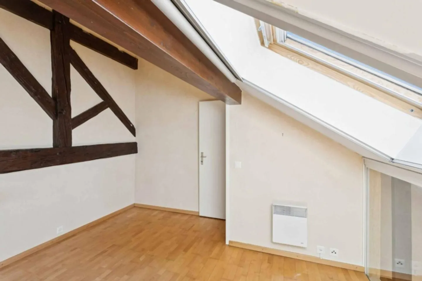 Appartement en duplex avec charme et jardin privé - Photo 7 sur 7