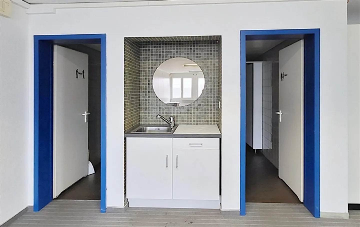 Functional Office Spaces - Existing Divisions - Photo 6 of 6