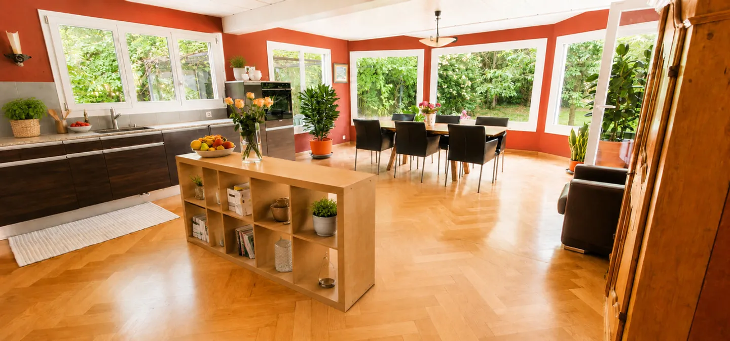 Bella proprietà di 7 stanze con ampi spazi abitativi e un bellissimo giardino - Foto 11 di 20