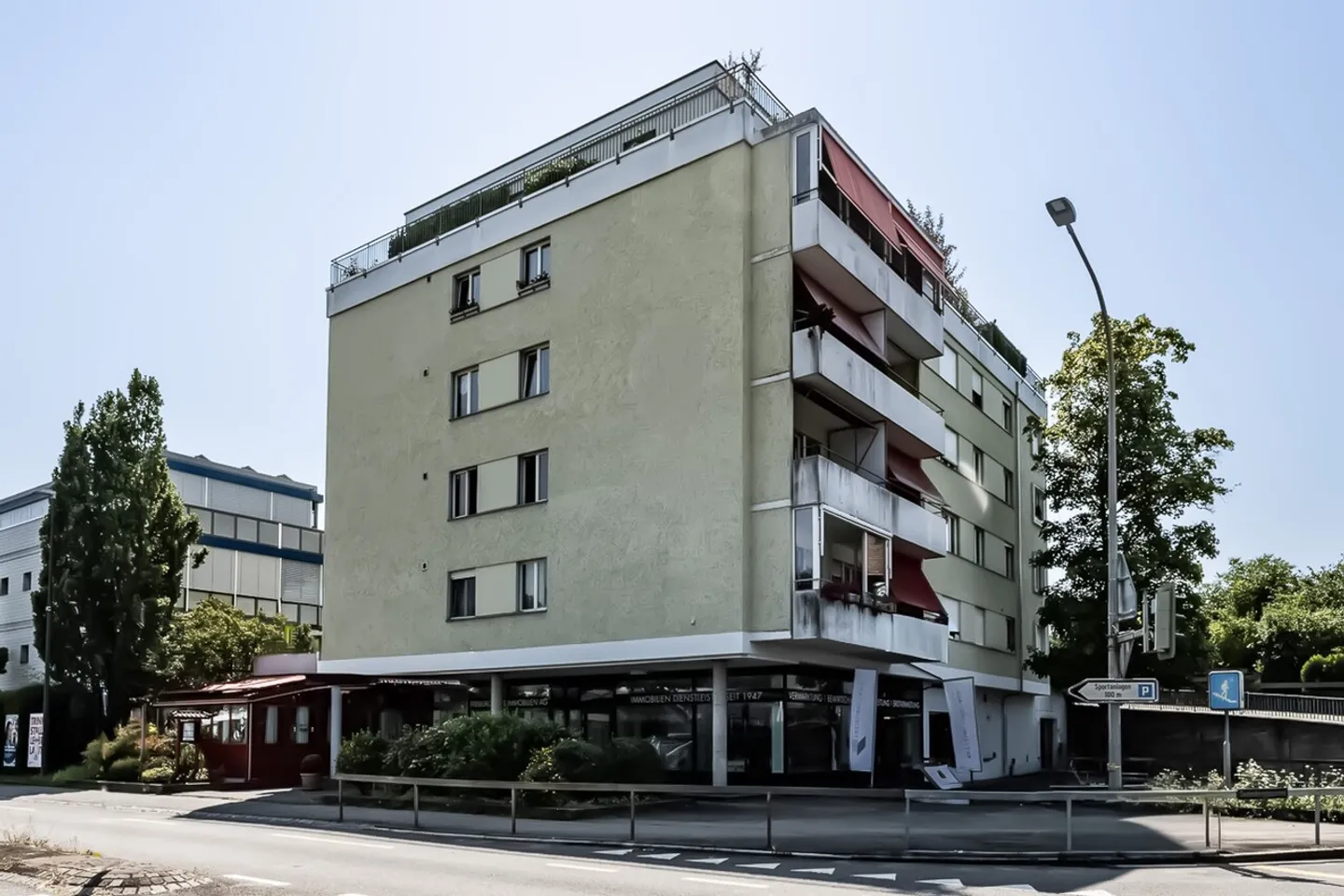 Spacious and barrier-free living in a central location - Photo 2 of 9