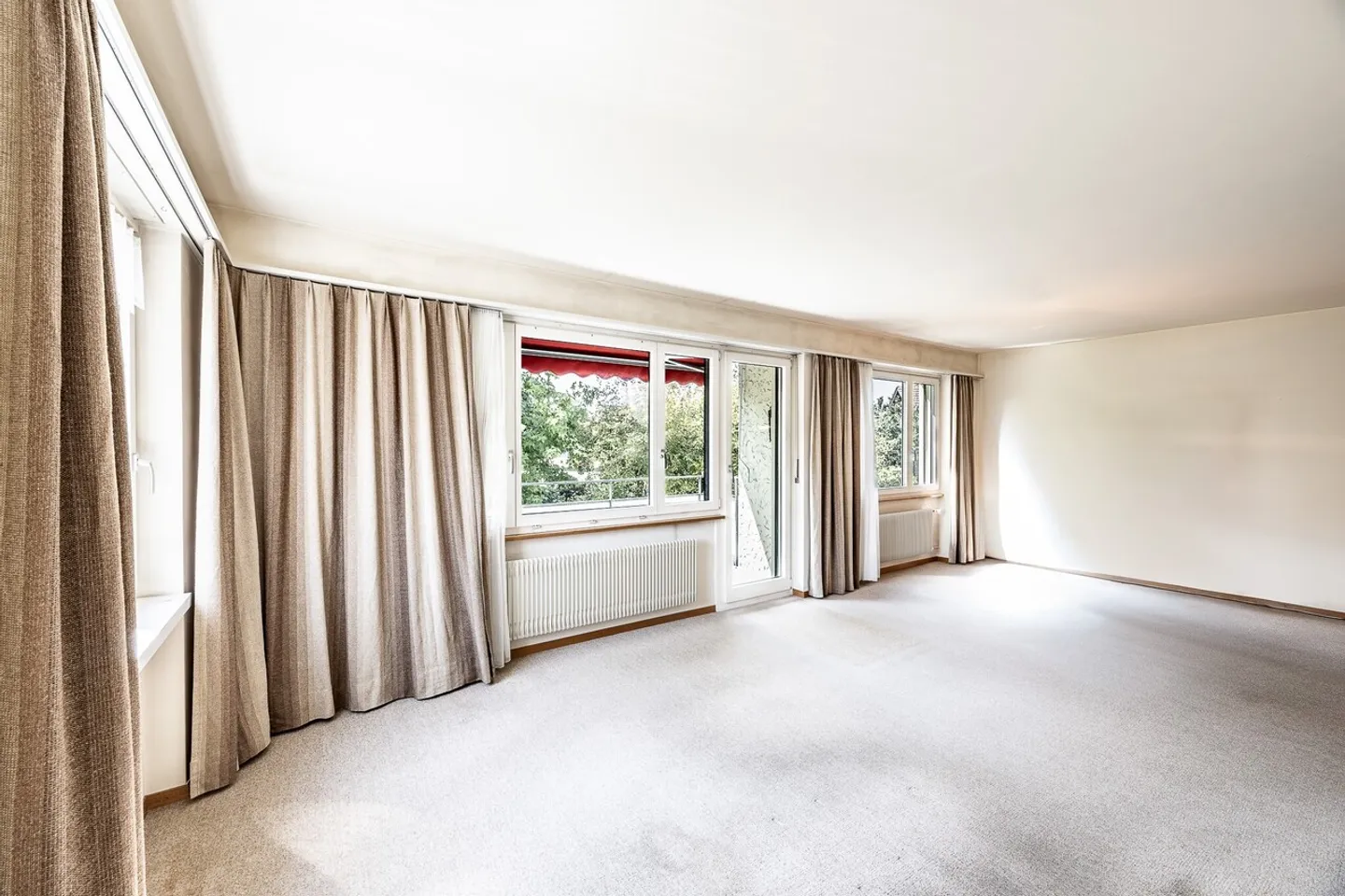 Spacious and barrier-free living in a central location - Photo 3 of 9