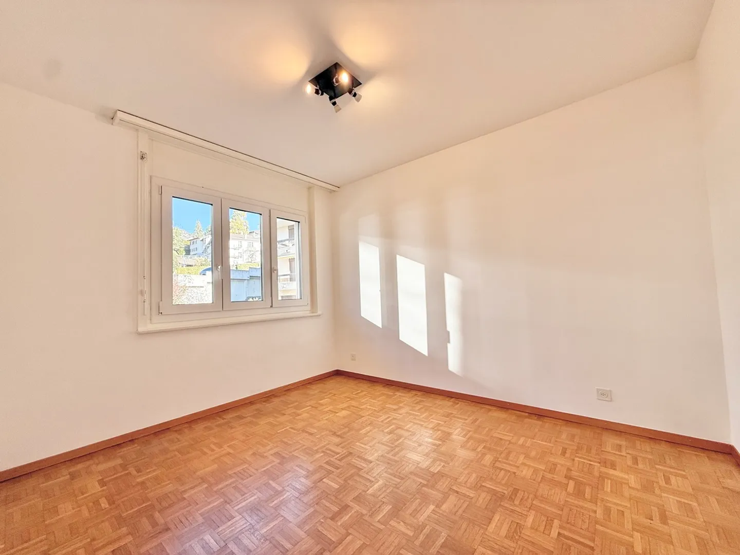 Vue imprenable sur le Léman! Lumière,confort & art de vivre à Corseaux - Photo 6 sur 14