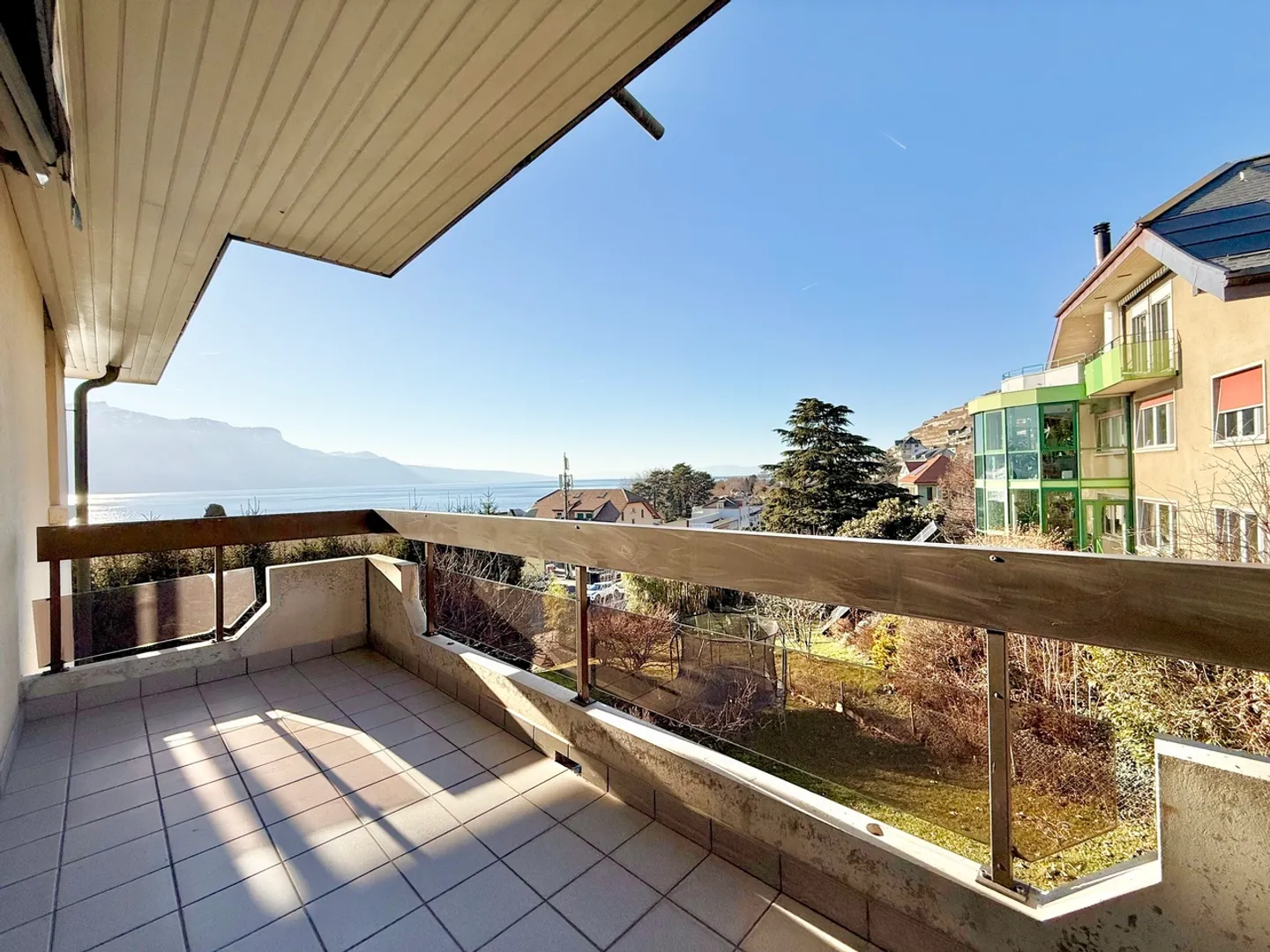 Vue imprenable sur le Léman! Lumière,confort & art de vivre à Corseaux - Photo 9 sur 14