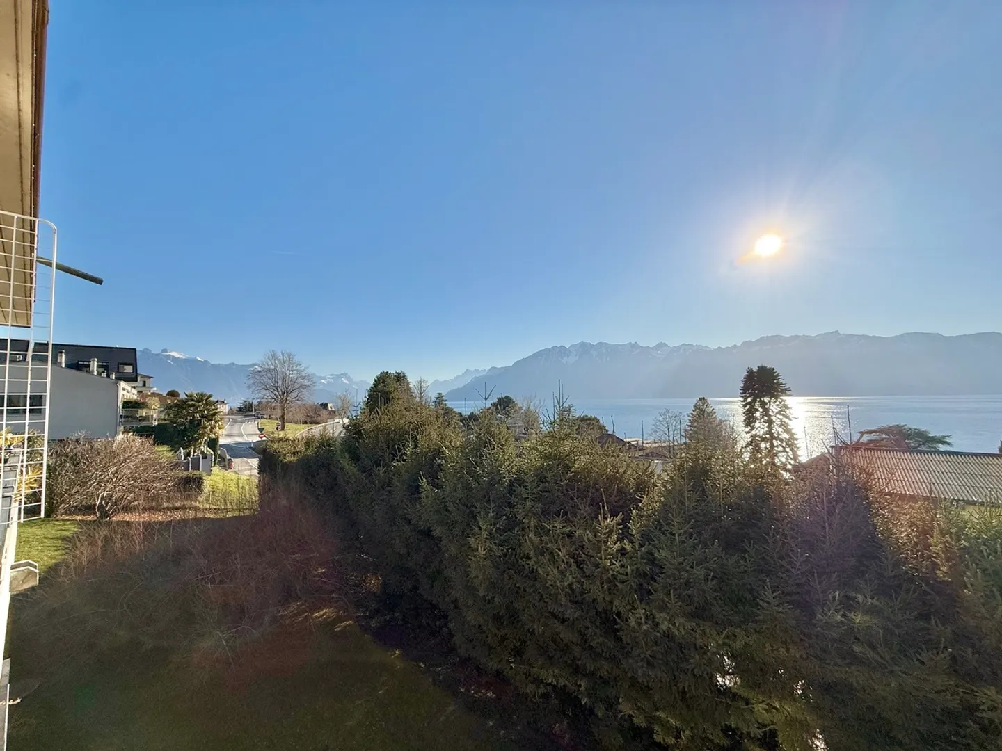 Vue imprenable sur le Léman! Lumière,confort & art de vivre à Corseaux - Photo 3 sur 14