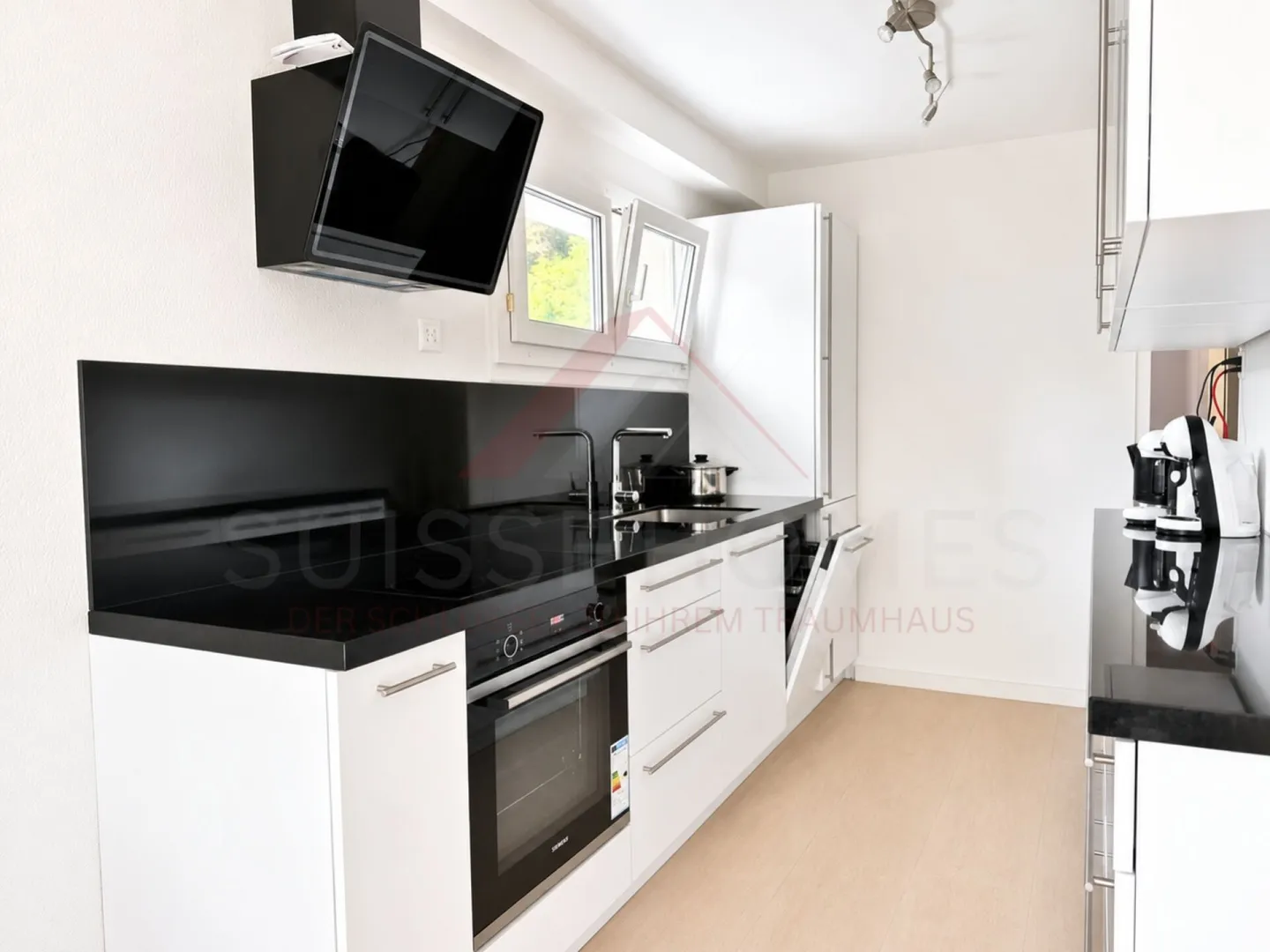 Helles Apartment mit Balkon - Foto 4 von 10