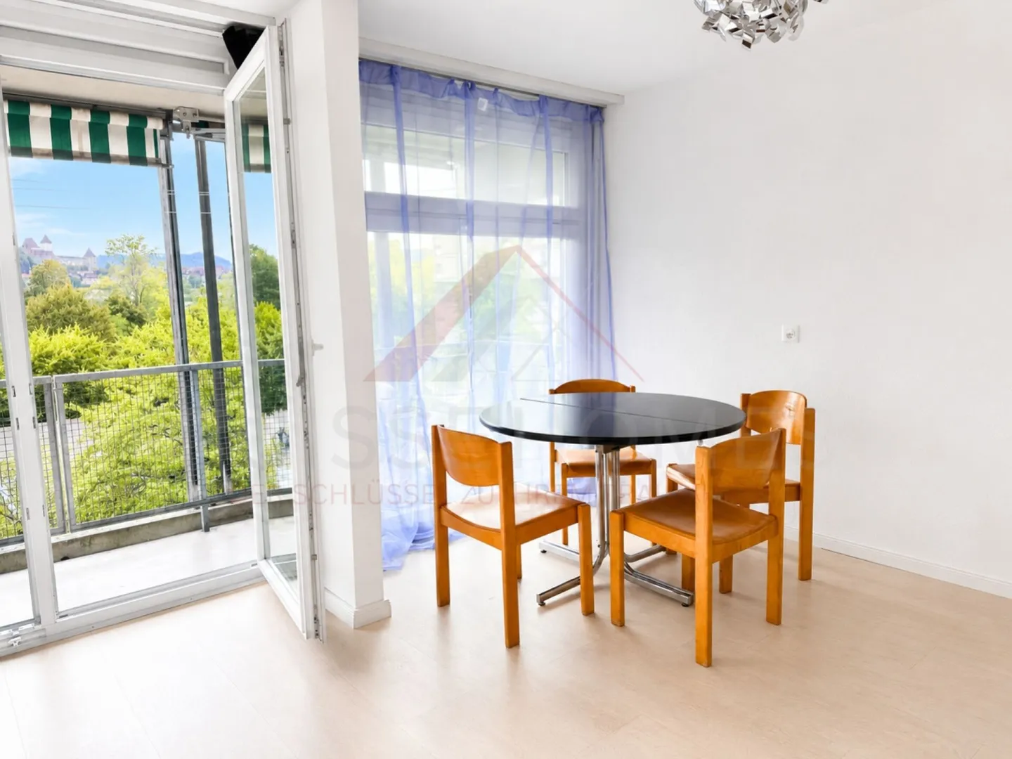 Helles Apartment mit Balkon - Foto 5 von 10