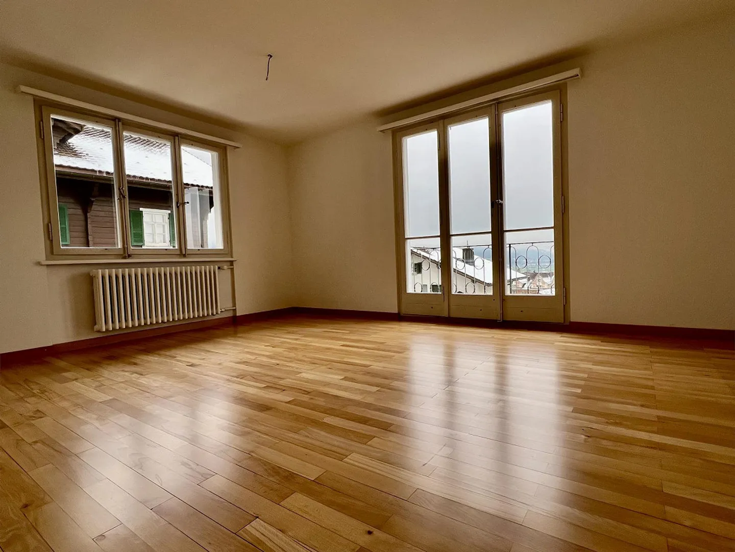 Affascinante casa unifamiliare di 6,5 stanze a Schwyz - Foto 6 di 13
