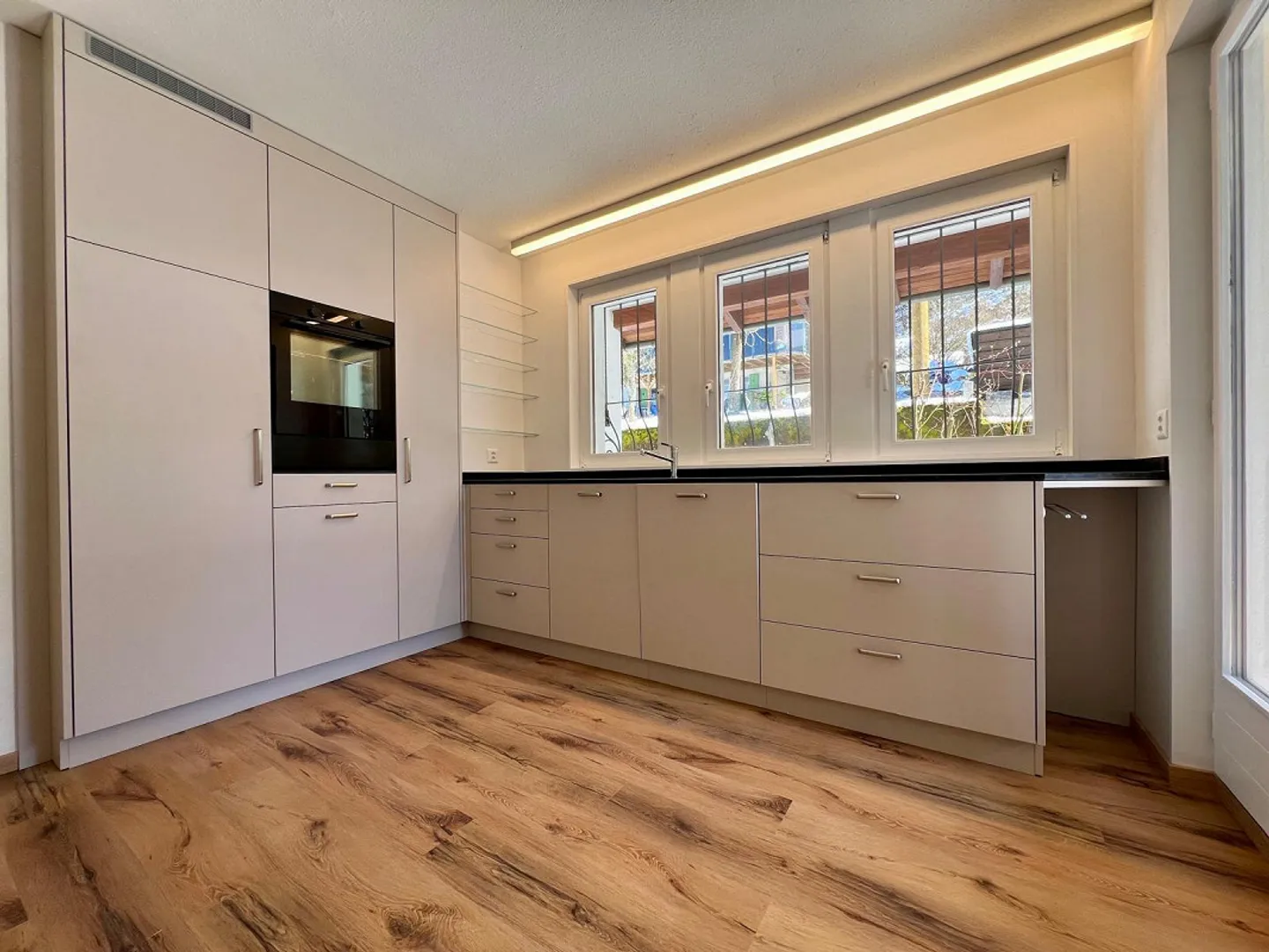 Affascinante casa unifamiliare di 6,5 stanze a Schwyz - Foto 11 di 13