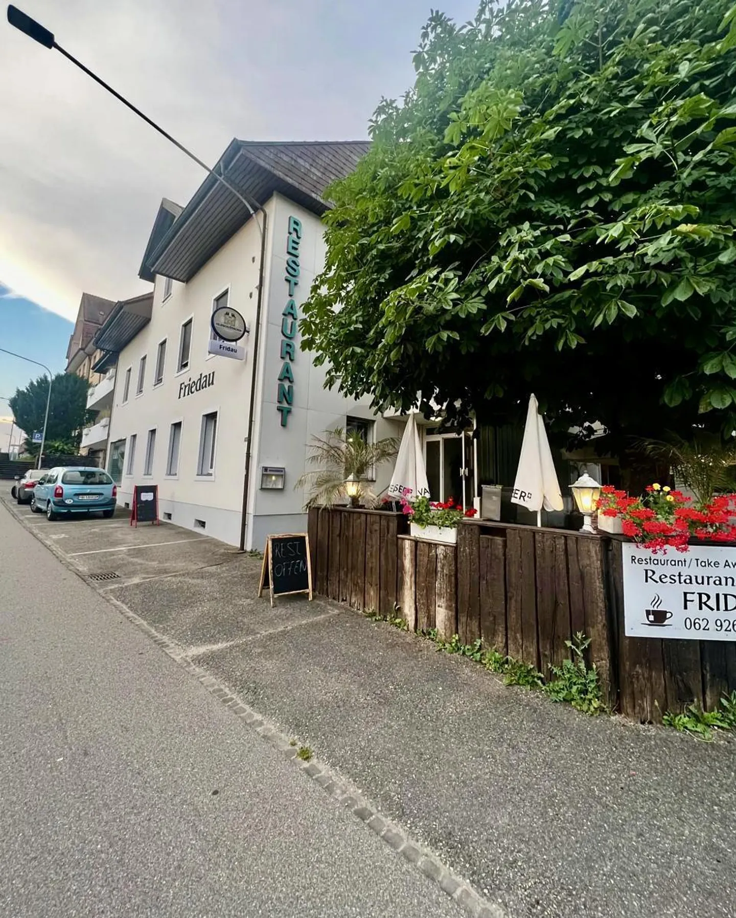Charmantes Voll Ausgestattetes Restaurant - Foto 2 von 6