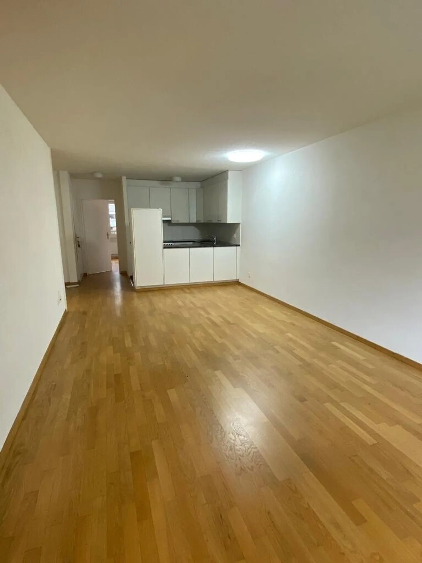 Wohnung mieten - Foto 3 von 8
