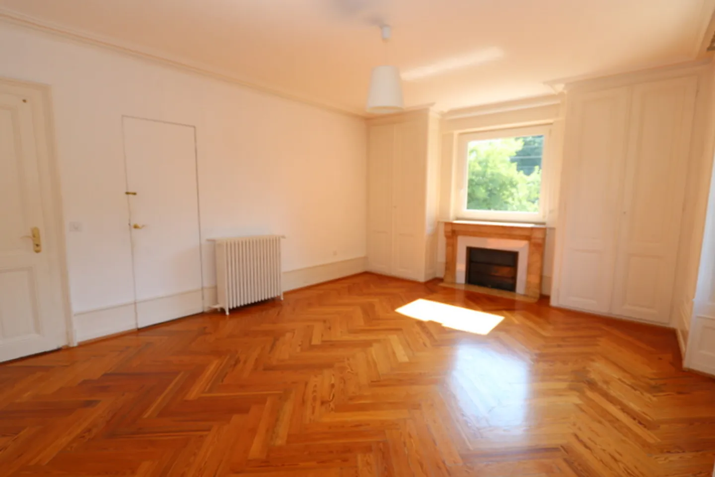 Villa with 13 rooms on fenced property in Chêne-Bougeries - Photo 4 of 17