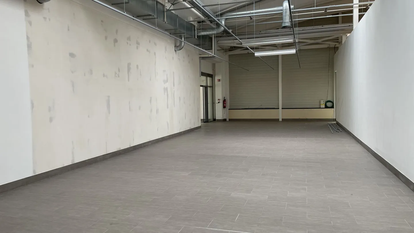 Ultimo e spazio commerciale ampliato nel Migros Schaan - Foto 5 di 6