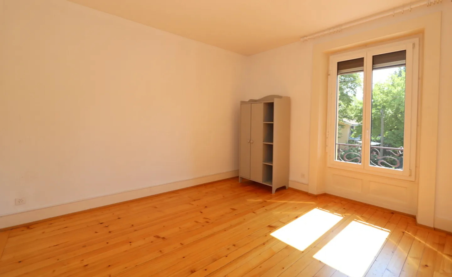 Villa with 13 rooms on fenced property in Chêne-Bougeries - Photo 14 of 17