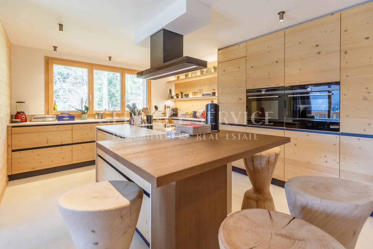 Charming Home with Alpine Views - Photo 7 of 34