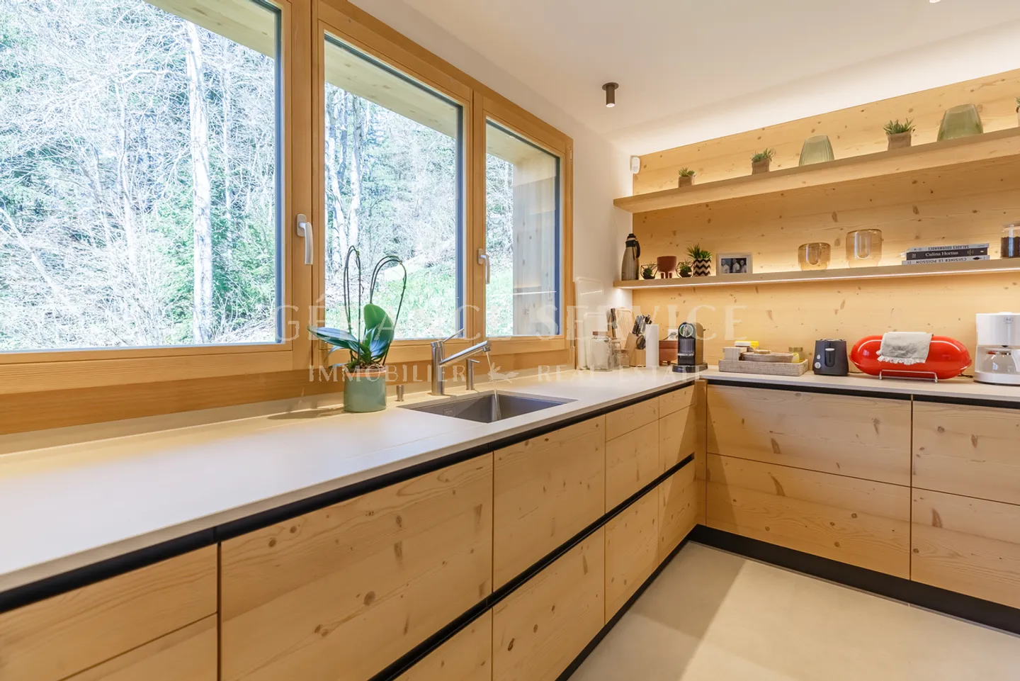 Charming Home with Alpine Views - Photo 8 of 34
